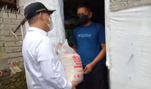 20210813_203959 28.364 KPM di Kendari dapat Bantuan Beras PPKM