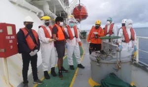 Warga Filipina Dievakuasi Basarnas Kendari akibat Cidera Dikapal Grace Barleria