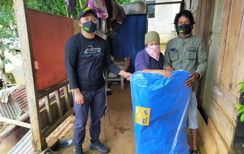 ASR Kendari Berikan Bantuan ke Korban Longsor di Watu-Watu