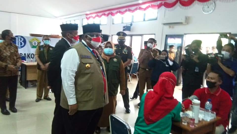 Gubernur Tinjau Lokasi Vaksinasi Kemerdekaan