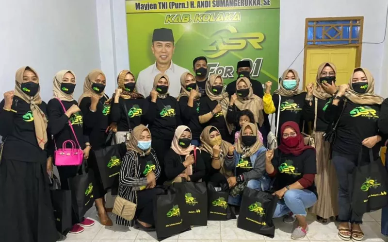 Ibu - Ibu di Kolaka Nyatakan Dukungan ke ASR