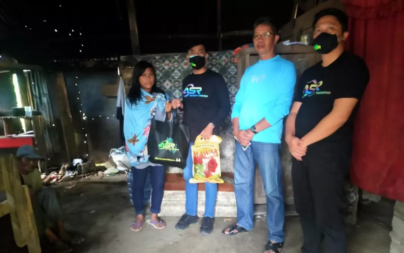 ASR Kendari Beri Bantuan Mario Penederita Diabetes