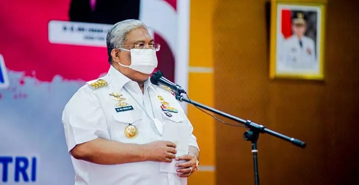 Gubernur Sultra 𝗔𝗹𝗶 𝗠𝗮𝘇𝗶