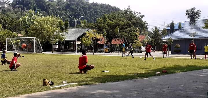 Besok, Tim Softball Putra Sultra Ditantang Papua Barat