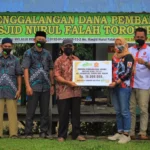 Gerindra Sultra dan ASR Beri Bantuan Pembangunan Mesjid di Kecamatan Soropia