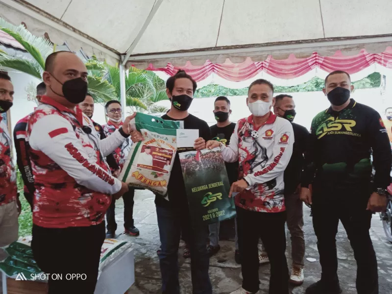 Andi Sumangerukka Disosialisasikan Sebagai Cagub Sultra pada Kominitas Driver Online