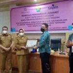 Pemprov Sultra Terima Penghargaan dari PT Taspen dan BPJS Cabang Kendari