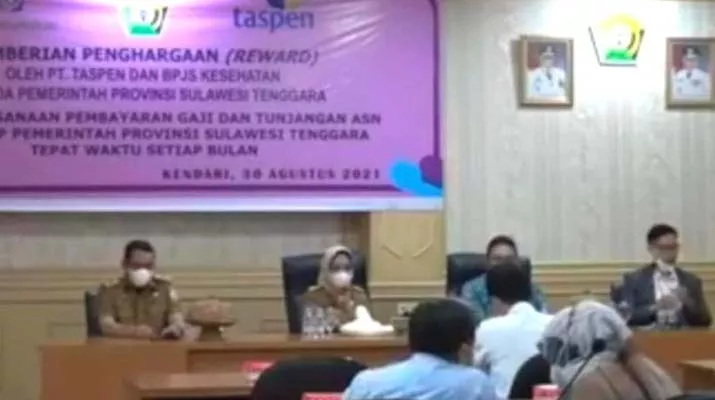 Pemprov Sultra Terima Penghargaan dari PT Taspen dan BPJS Cabang Kendari