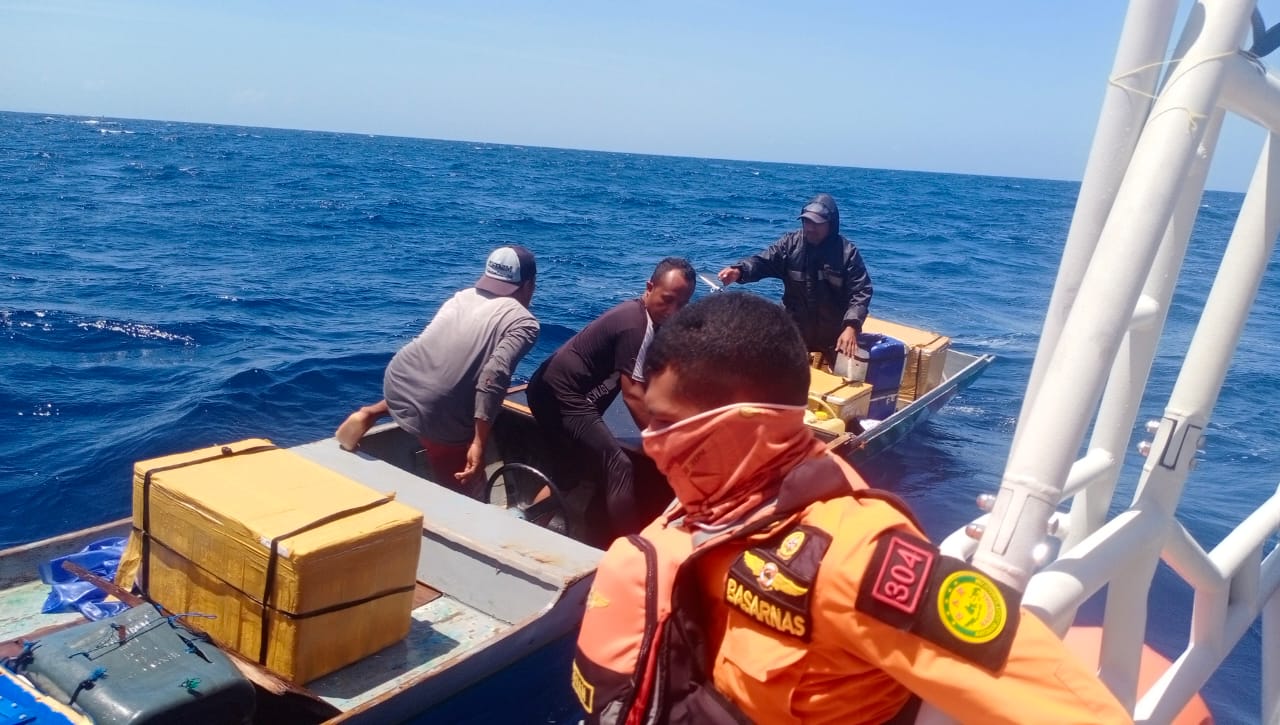Tiga Nelayan Kecelakaan Kapal di Perairan Karang Tomia