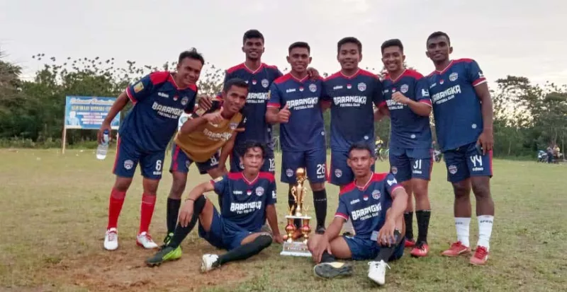 Tim Barangka Menjuarai Kosmaba Cup II