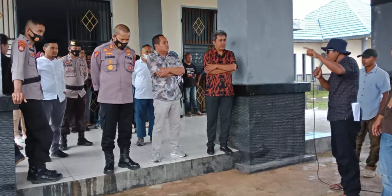 Forum Mahasiswa Menggugat, Minta DPRD Butur Laporkan Sekda ke Mendagri dan KASN