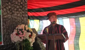 ASR Dinobatkan Sebagai Tokoh Adat Tertinggi di Katobengke, Lipu Baubau