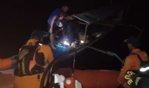 Basarnas Kendari Selamatkan 3 Warga Kendari di Perairan Saponda Darat