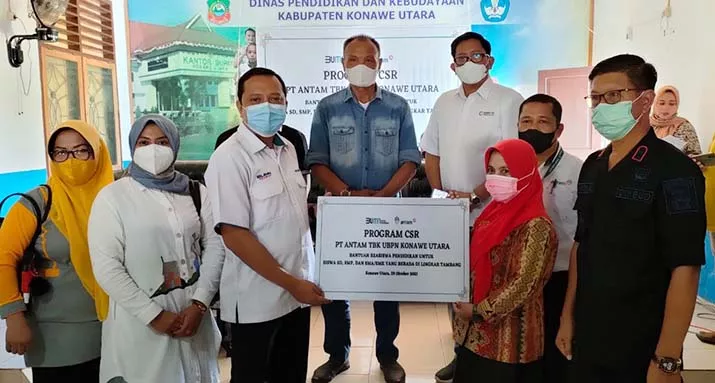 PT. ANTAM UBPN Konawe Utara Salurkan Beasiswa