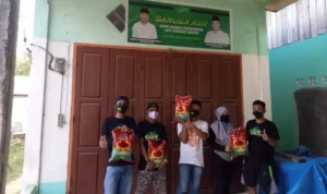 ASR Kendari Beri Bantuan Sembako ke Driver Online