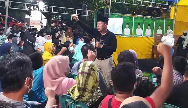 ASR Sahuti Keluhan Masyarakat di Kecamatan Mandonga