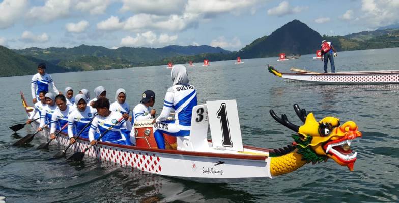 Tim Dragon Boat Putri Sultra Kembali Sumbang Perak