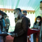 Nelayan di Kendari Terima Sertifikat Tanah dari Wali Kota