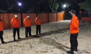 Seorang Ibu Beserta Empat Anaknya Terseret Air BahSeorang Ibu Beserta Empat Anaknya Terseret Air Bah