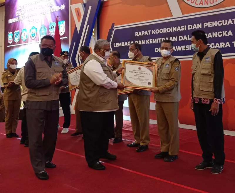 Sukses Tangani Covid-19 Kota Kendari Raih Penghargaan