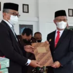 Wali Kota Kendari Terima 106 Sertifikat dari BPN