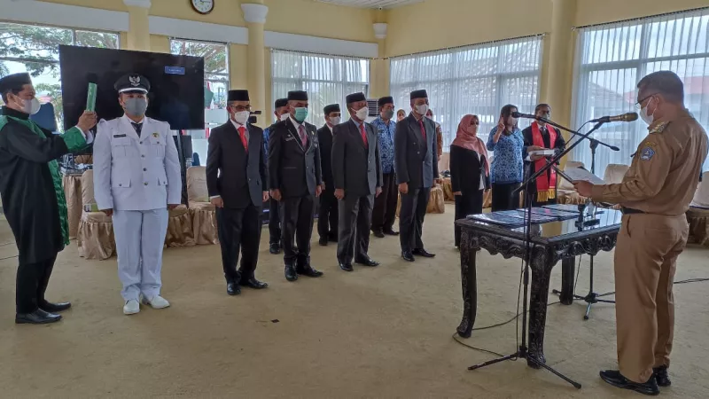 Wali Kota Kendari Lantik Tiga Kepala Dinas