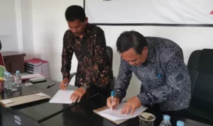 Dekan Fisip UHO Taken MoU MBKM Dengan Fisip USN Kolaka