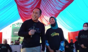 Siti Min dan Potret Kedermawanan ASR