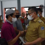 Pemkot  Serahkan Bantuan pada Korban Bentrokan Dua Ormas