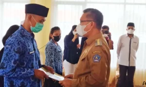 iWali Kota Lantik 79 ASN Baru Lingkup Pemkot Kendari