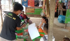 ASR Kolaka Perkenalkan Andi Sumangerukka ke Ibu - Ibu