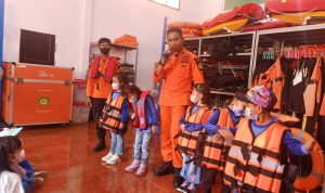150 Siswa TK Kuncup Pertiwi Berkunjung ke Kantor Basarnas Kendari