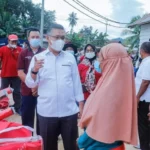 Pemkot Serahkan Bantuan pada Korban Angin Puting Beliung