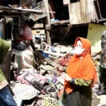 Ketua TP PKK Kendari Serahkan Bantuan ke Warga Kurang Mampu di Bende