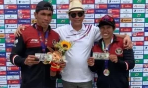 Sofianto Sumbang Emas, Dayumin Perak