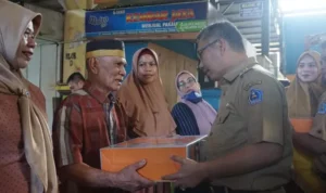 IMG-20220606-WA0030 Ratusan Pedagang di Kota Kendari dapat Timbangan Digital