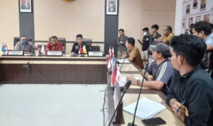 SPBU Diduga Main Curang, Persot datangi DPRD Kendari