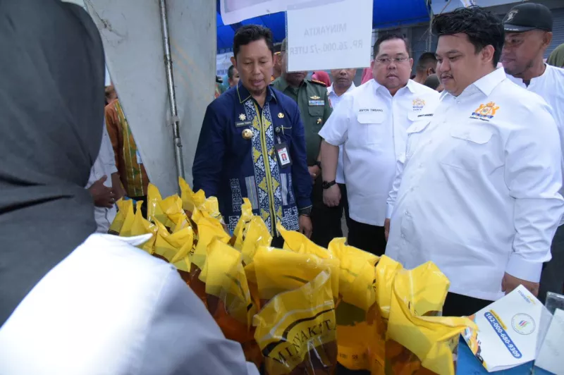 Tekan Inflasi, Kadin Sultra dan Pemkot Kendari Gelar Pasar Murah